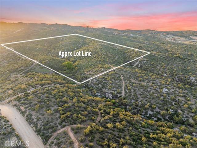 Hemet, CA 92544,0 El Pequito