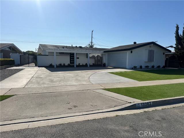 Westminster, CA 92683,13282 Cherry Street
