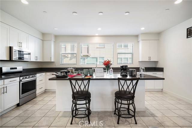 La Habra, CA 90631,1807 Alta Street