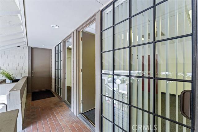Tustin, CA 92780,507 E 1st Street