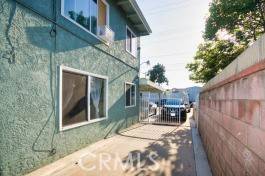 Long Beach, CA 90805,5174 Linden Avenue