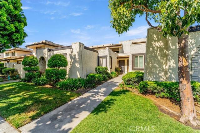 Cypress, CA 90630,9880 Del Rio Way #88