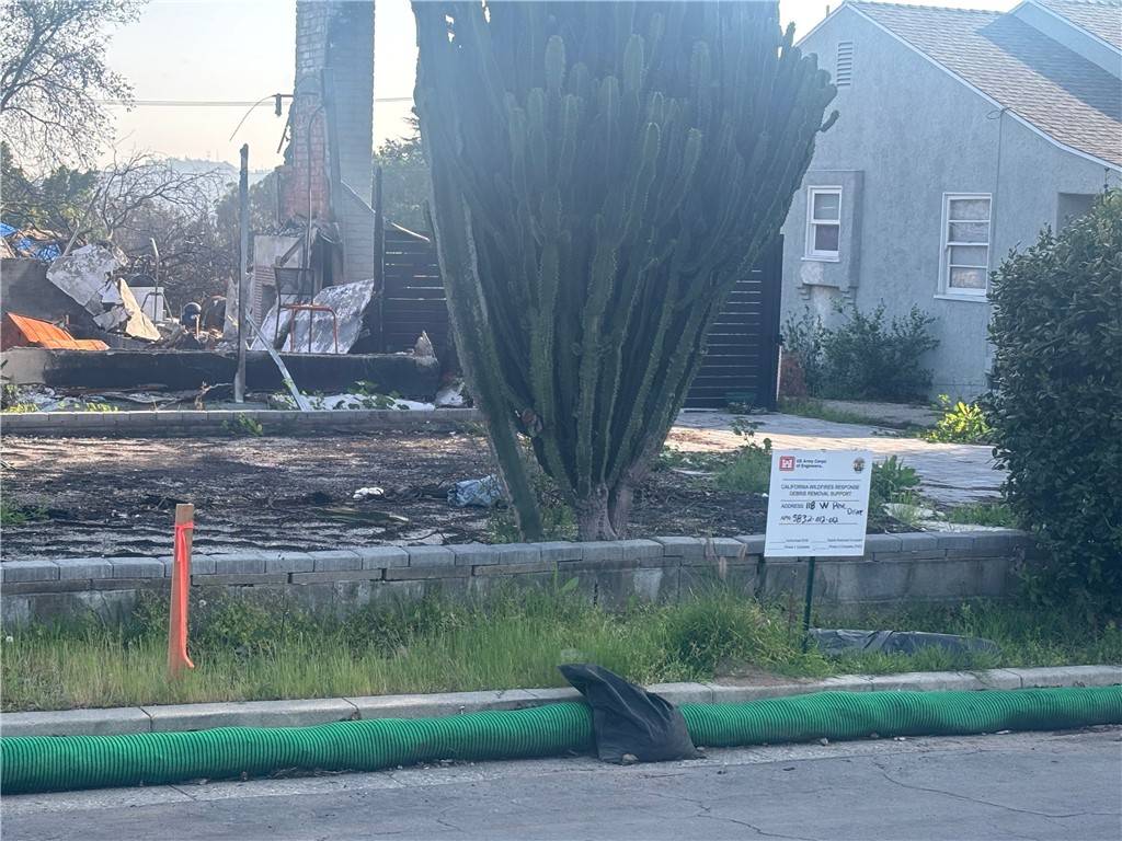 Altadena, CA 91001,118 W Pine Street
