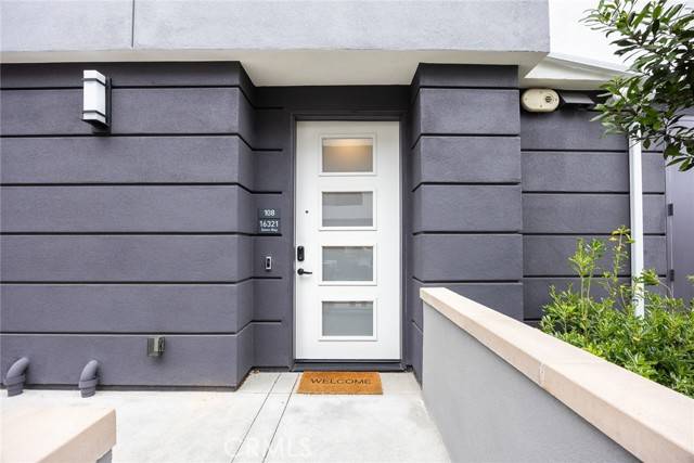 Tustin, CA 92782,16321 Dawn Way #108