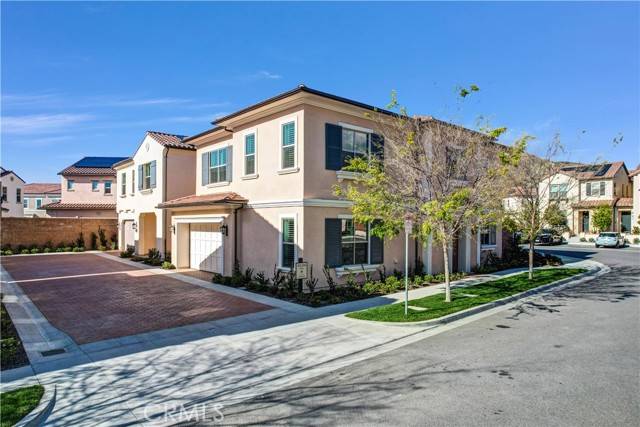 Irvine, CA 92618,316 Carefree
