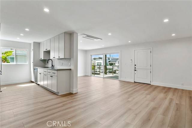 Newport Beach, CA 92661,913 E Balboa Blvd #B