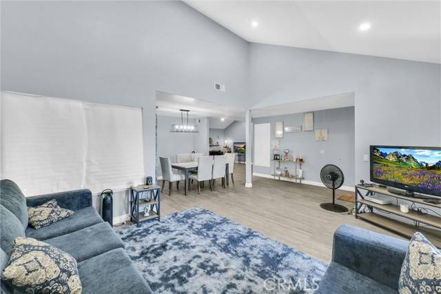 Rialto, CA 92376,1264 N Mulberry Avenue