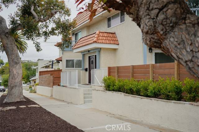Redondo Beach, CA 90277,318 S Lucia Avenue