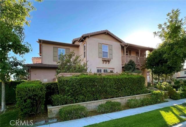 Irvine, CA 92602,50 Rosenblum #4