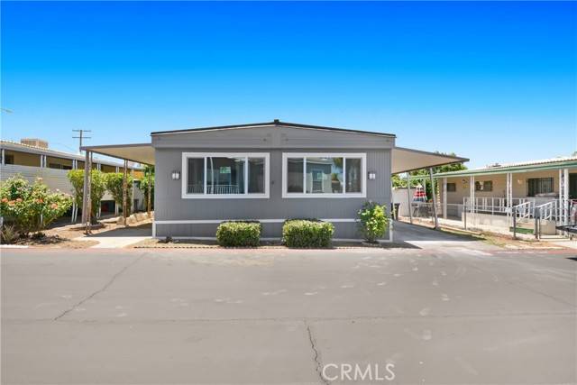 Hemet, CA 92543,1455 S State St #191