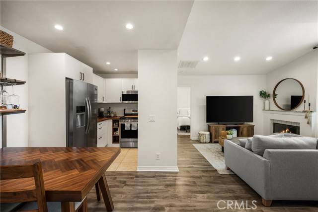 Rancho Santa Margarita, CA 92688,70 Via Prado