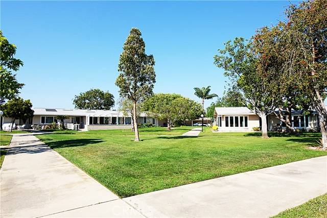 Seal Beach, CA 90740,1681 Tam O'Shanter Road #10C M12
