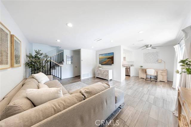 Yorba Linda, CA 92886,20004 Waverly Glen Street #46