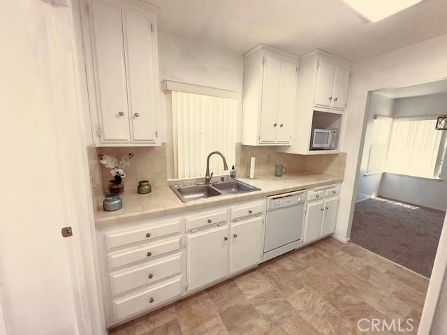 Coalinga, CA 93210,385 E Valley Street