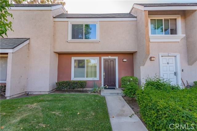 Irvine, CA 92604,3 Albany #61