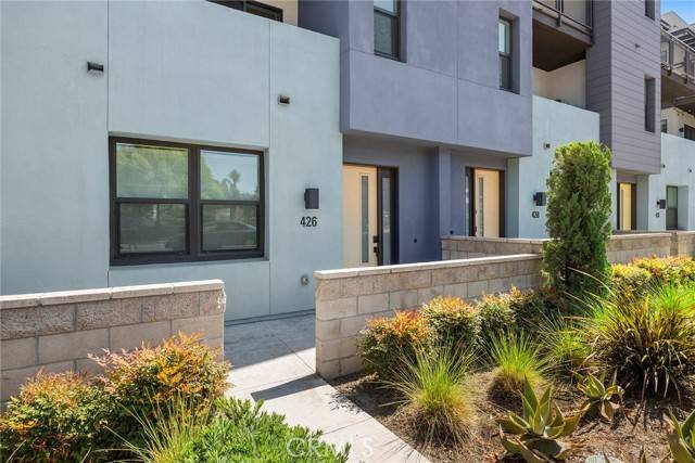 Brea, CA 92821,426 West Central Avenue