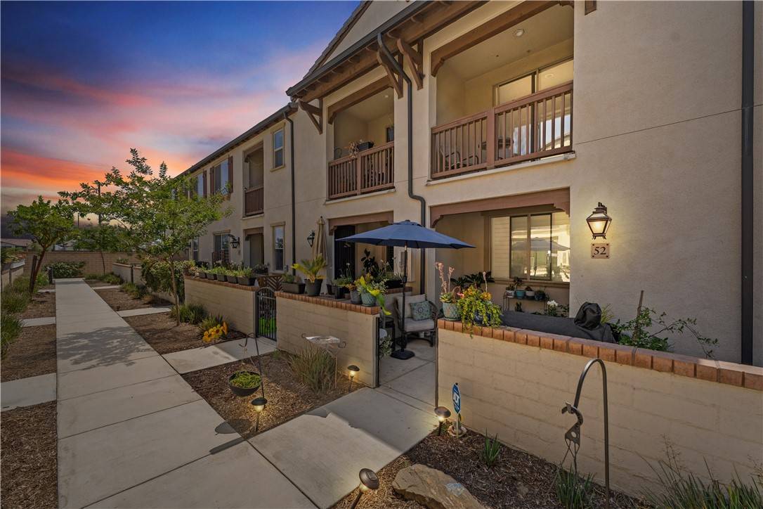 Ontario, CA 91761,2848 E Berry Loop Privado #52