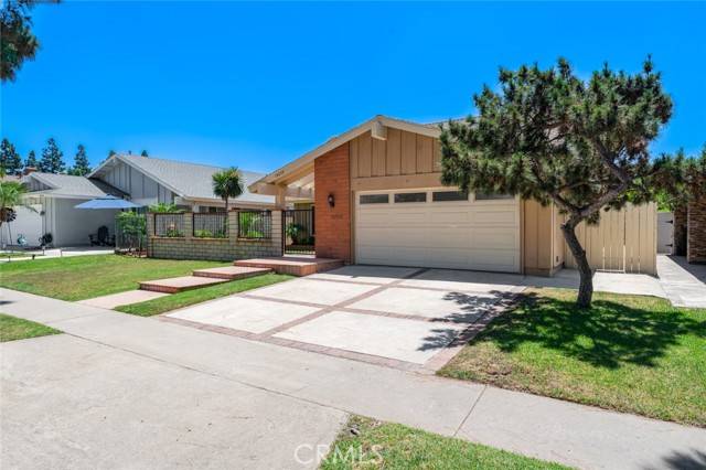 Tustin, CA 92780,14652 Devonshire Avenue