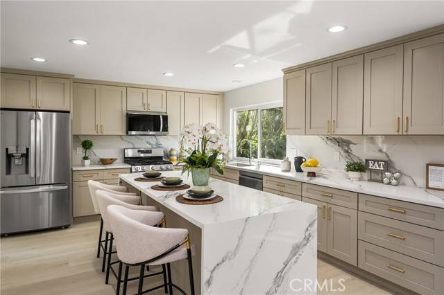 Mission Viejo, CA 92691,23652 Algiers Street