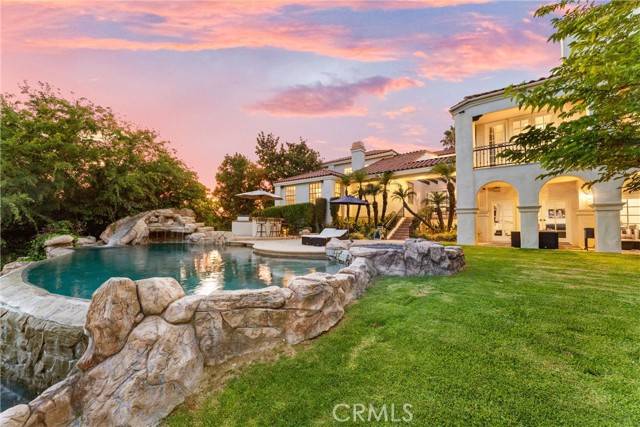 La Habra Heights, CA 90631,927 E Avocado Crest Road