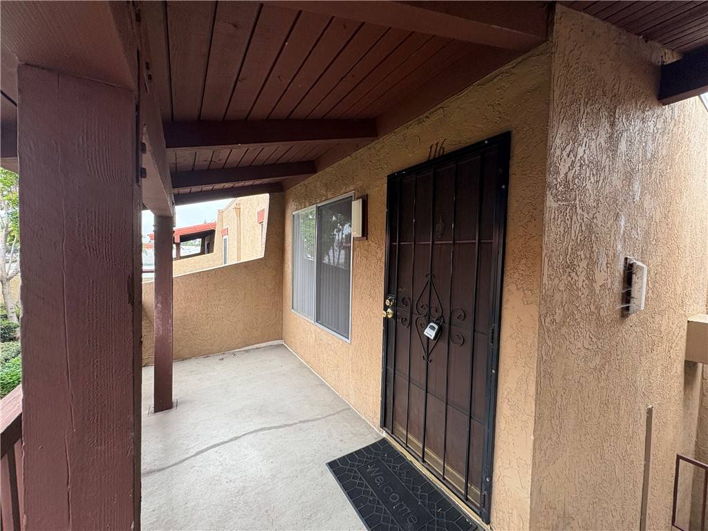 Santa Ana, CA 92707,1030 MacArthur #116