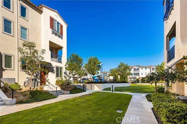 Yorba Linda, CA 92886,18318 Iris