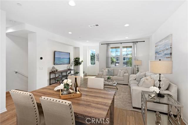 Buena Park, CA 90621,8927 Orangethorpe Avenue