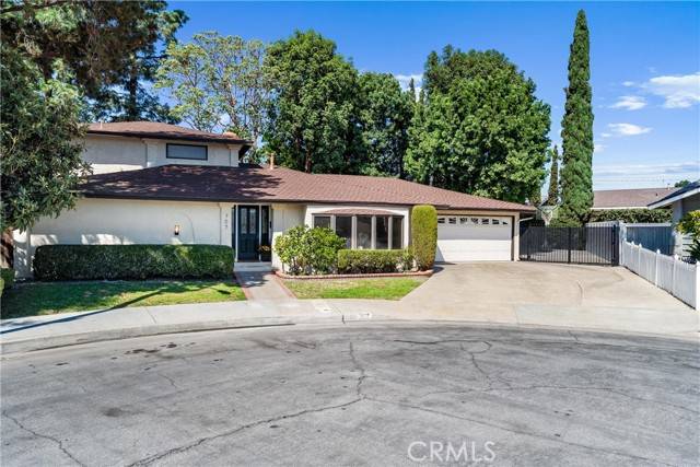 Orange, CA 92866,707 E Tularosa