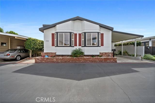 Newport Beach, CA 92660,113 Yorktown