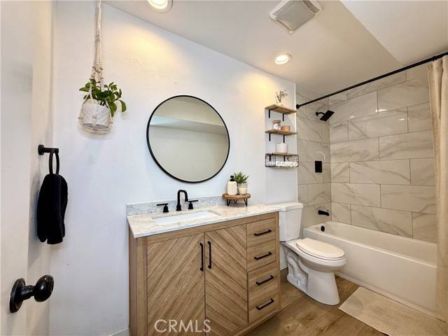 Long Beach, CA 90803,9116 Marina Pacifica Drive