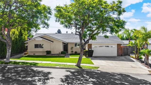 Yorba Linda, CA 92886,16692 Meadowview