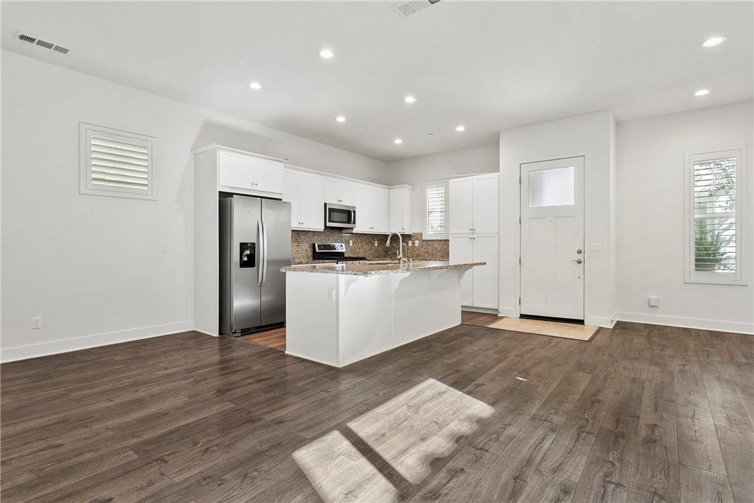 Santa Ana, CA 92703,202 W Tribella