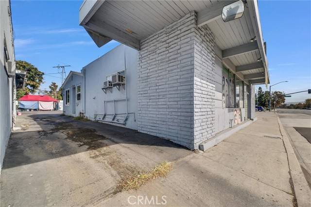 Santa Ana, CA 92706,1819 W 17th