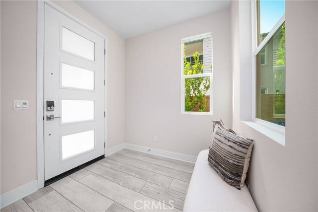 Irvine, CA 92618,130 Chorus