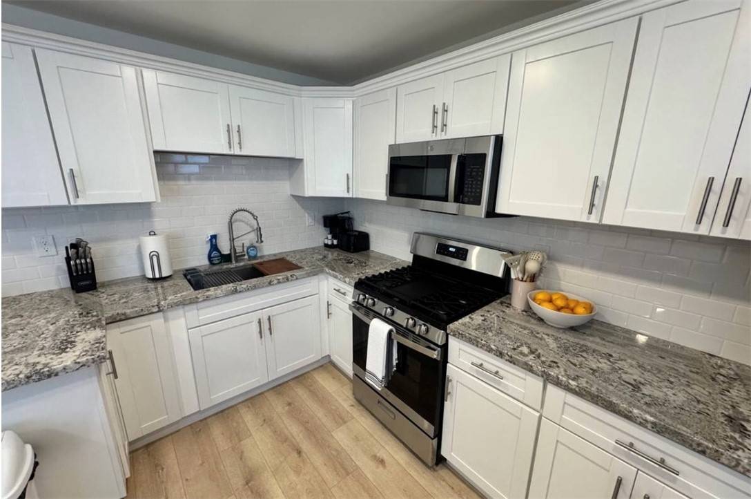 Huntington Beach, CA 92648,123 6th Street