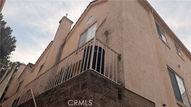 Lakewood, CA 90715,20807 Elaine Avenue ##4