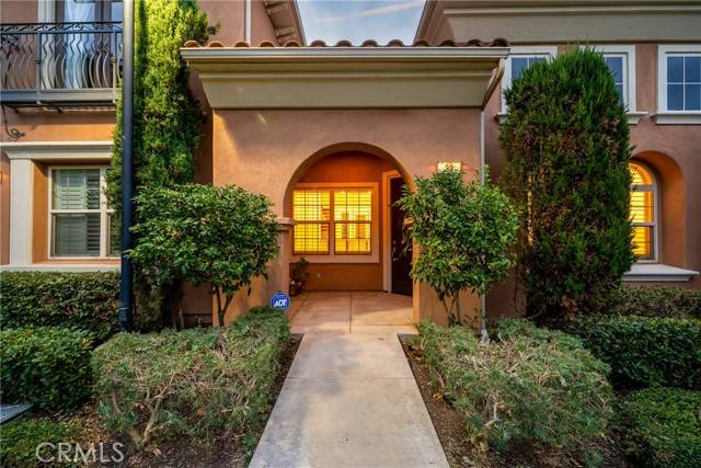 Irvine, CA 92620,23 Herringbone