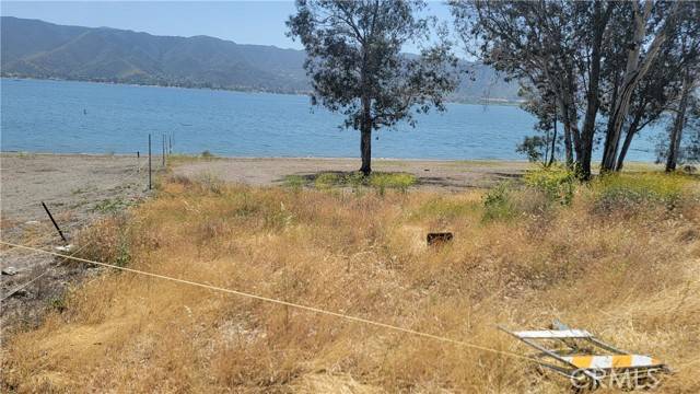 Lake Elsinore, CA 92532,0 Lakeshore Dr.