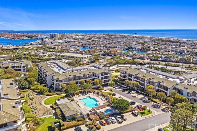Newport Beach, CA 92663,260 Cagney Lane #105