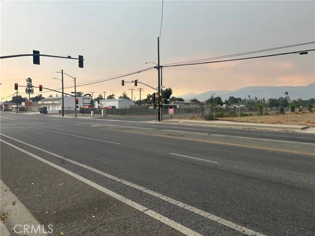 San Bernardino, CA 92410,1639 E Base Line Street