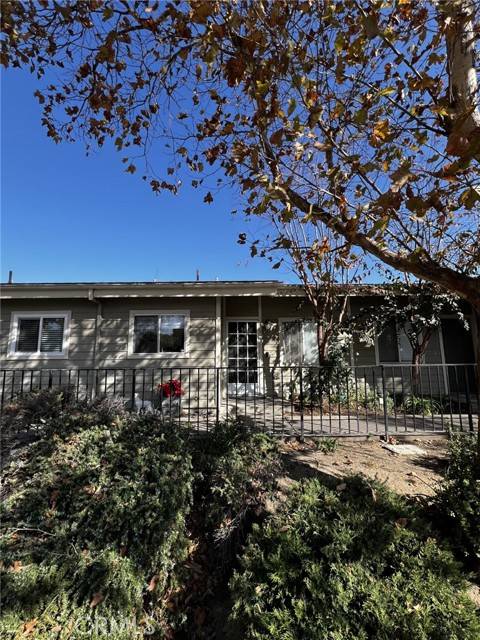 Sylmar (los Angeles), CA 91342,11377 Osborne Place #5