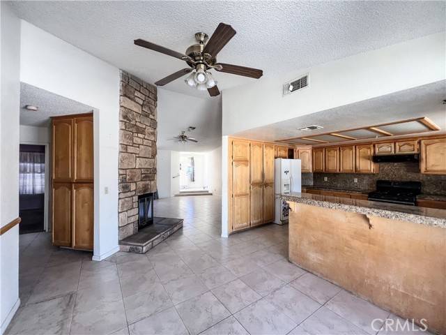 Cathedral City, CA 92234,68300 Espada Road