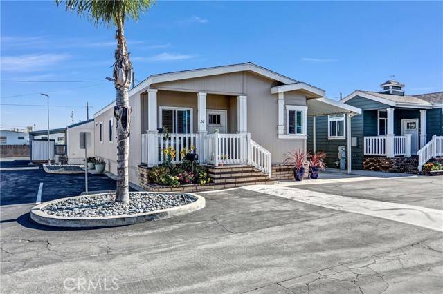 Duarte, CA 91010,1020 Bradbourne Avenue #26