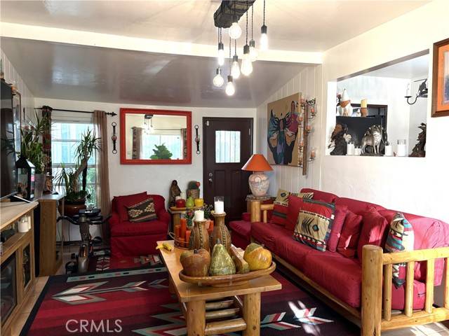 Inglewood, CA 90304,10914 S Osage Avenue