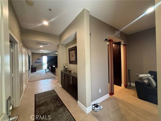 Long Beach, CA 90802,300 E 4th Street #422