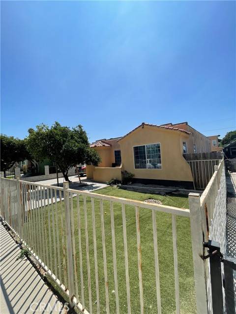 Lynwood, CA 90262,3226 Palm Avenue