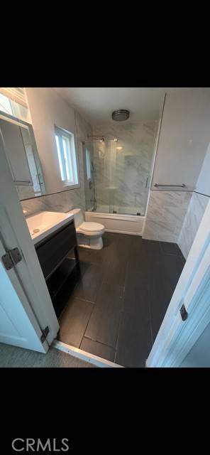 La Palma, CA 90623,7072 Somerset Circle