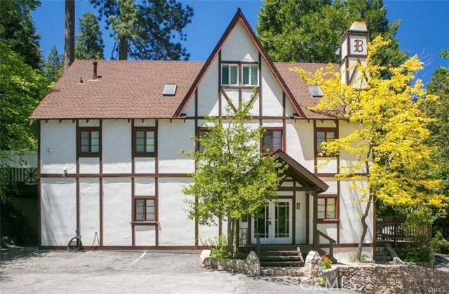 Lake Arrowhead, CA 92352,815 Arrowhead Villa