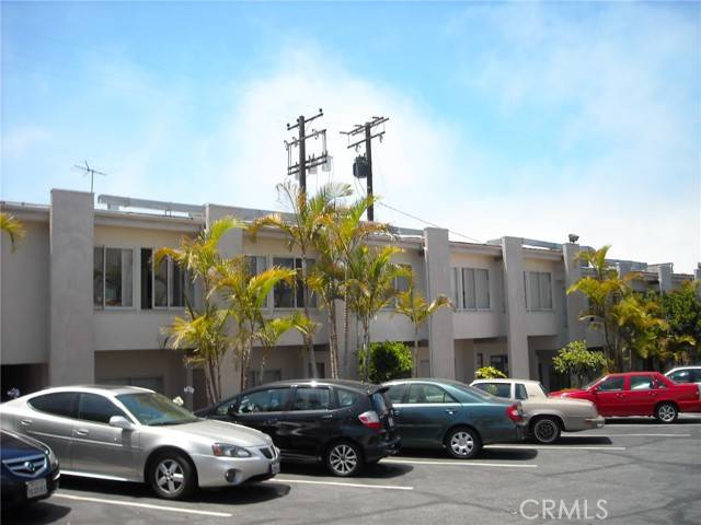 Manhattan Beach, CA 90266,2100 N Sepulveda Boulevard