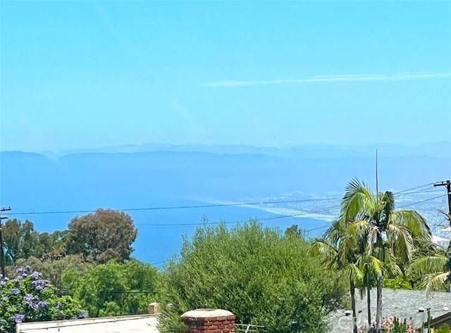 Rancho Palos Verdes, CA 90275,26915 Grayslake Road